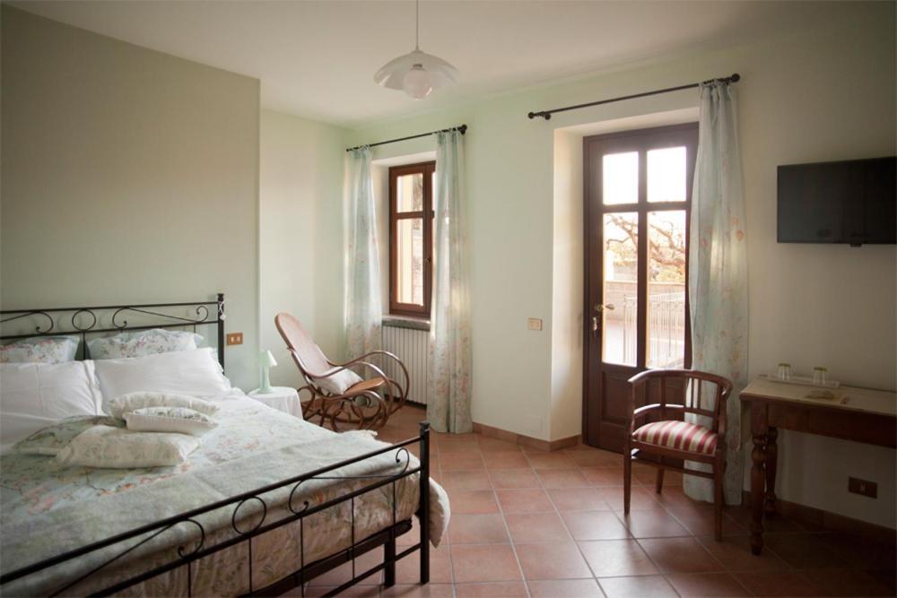 Bed and Breakfast Il Germano Reale à Alba  Extérieur photo